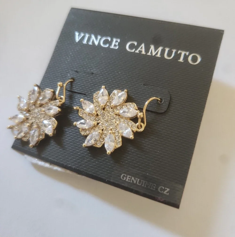 Vince Camuto floral drop